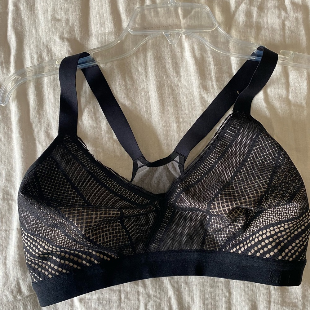 Lululemon bra